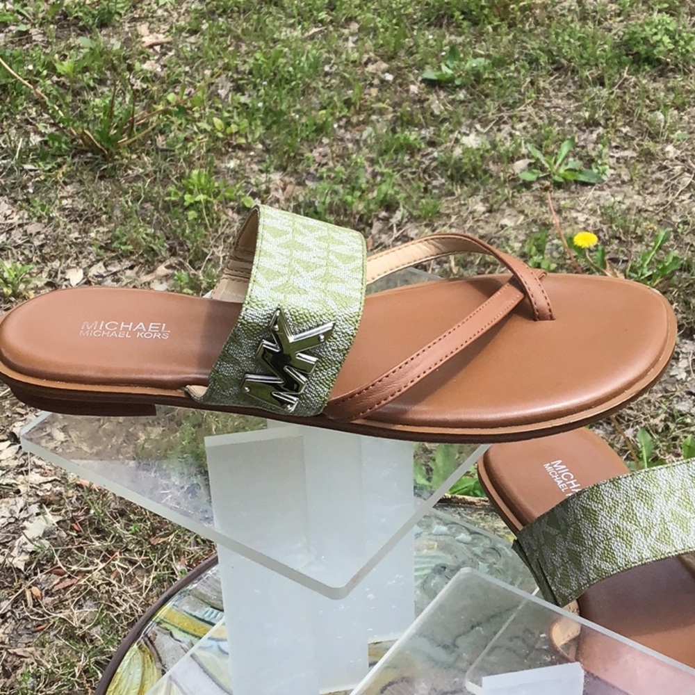 Michael By Micheal Kors Sidney Thong Flat Tan and Green MK Logo Women's Sandals - Picture 4 of 16